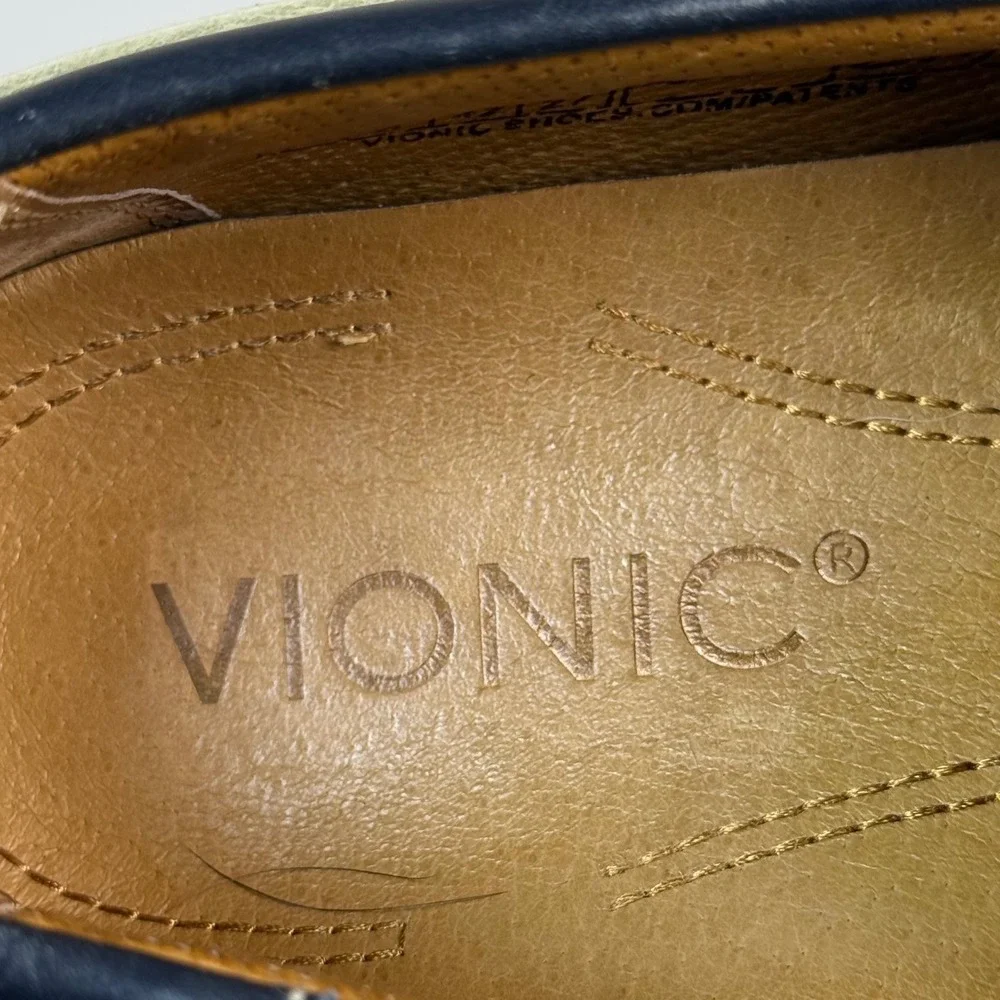 Vionic lloyd boat